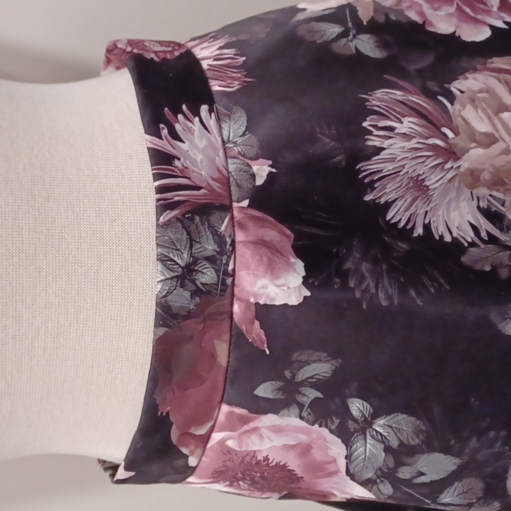 Le Chateau Floral Satin & Crinoline Circle Skirt- Sz. 10 - Picture 4 of 11